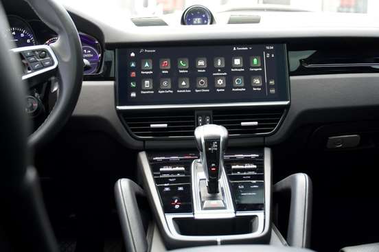 PORSCHE-CAYENNE-2023