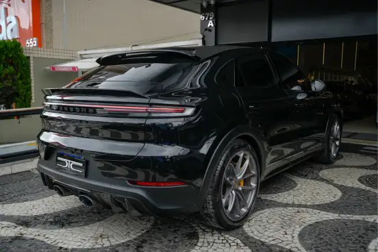 PORSCHE-CAYENNE-2023