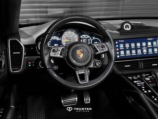 PORSCHE-CAYENNE-2022