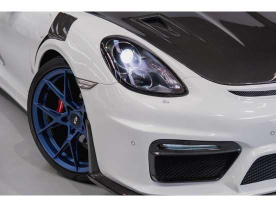 PORSCHE-CAYMAN-2013
