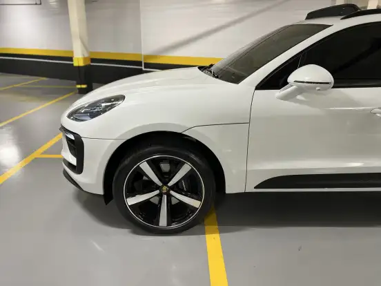 PORSCHE-MACAN-2024
