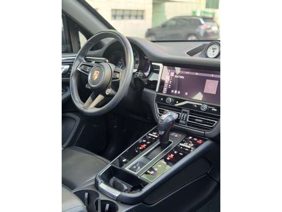 PORSCHE-MACAN-2024