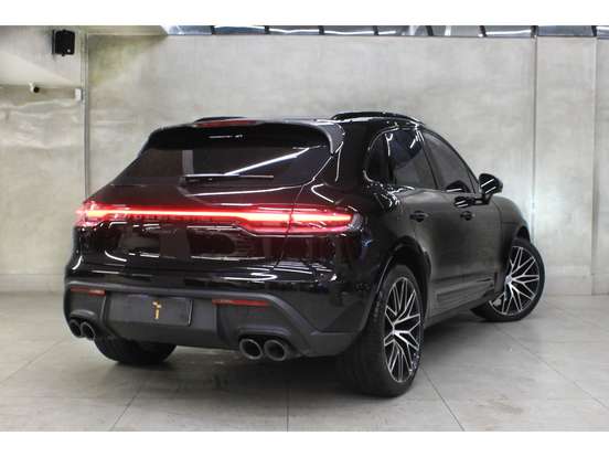 PORSCHE-MACAN-2023