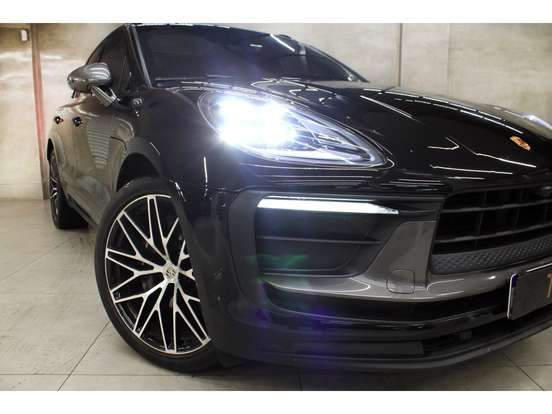 PORSCHE-MACAN-2023