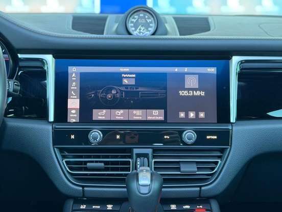 PORSCHE-MACAN-2023