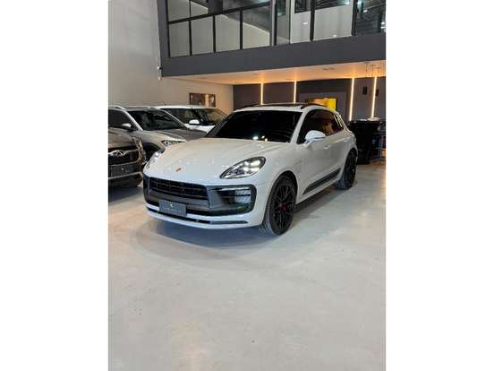 PORSCHE-MACAN-2023