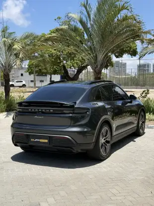 PORSCHE-MACAN-2025