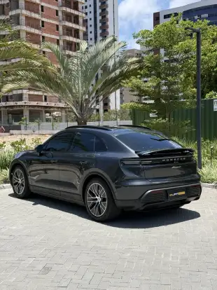 PORSCHE-MACAN-2025