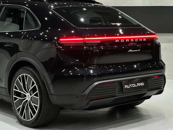 PORSCHE-MACAN-2024