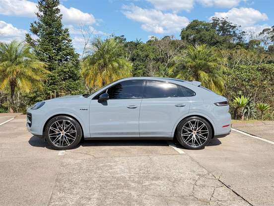 PORSCHE-CAYENNE-3.0 V6 E-HYBRID BLACK EDITION COUPÉ AWD TIPTRONIC S PORSCHE-CAYENNE-2025