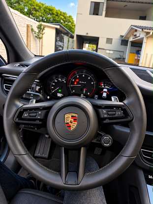 PORSCHE-MACAN-2024