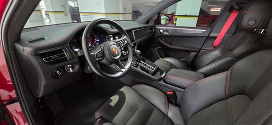 PORSCHE-MACAN-2021