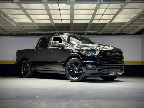 RAM 1500 3.0 HURRICANE 6 BITURBO GASOLINA LARAMIE NIGHT EDITION CD 4X4 AUTOMÁTICO