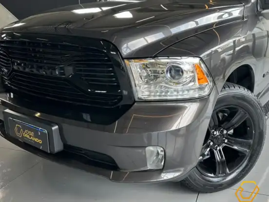 RAM-1500-5.7 V8 GASOLINA LIMITED CD 4X4 AUTOMÁTICO RAM-1500-2023
