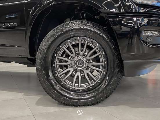 RAM-2500-6.7 I6 TURBO DIESEL LARAMIE CD 4X4 AUTOMÁTICO RAM-2500-2023