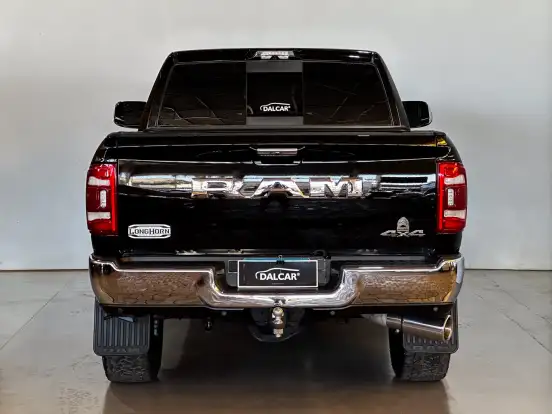 RAM-3500-6.7 I6 TURBO DIESEL LIMITED LONGHORN CD 4X4 AUTOMÁTICO RAM-3500-2022