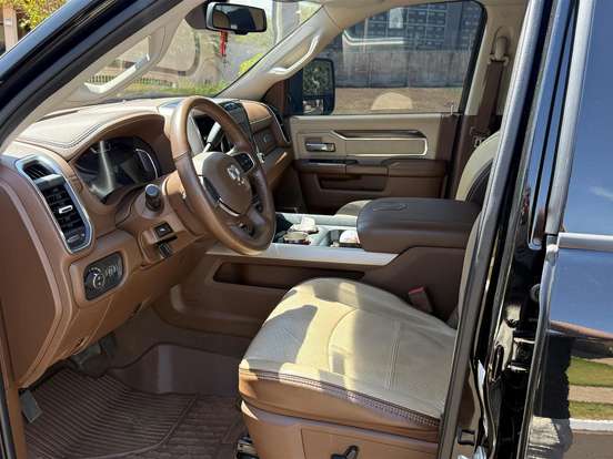 RAM-2500-6.7 I6 TURBO DIESEL LARAMIE CD 4X4 AUTOMÁTICO RAM-2500-2023