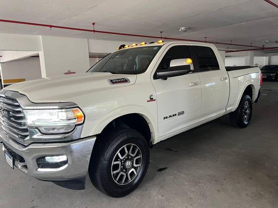RAM 3500 6.7 I6 TURBO DIESEL LIMITED LONGHORN CD 4X4  AUTOMÁTICO