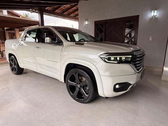 RAM-RAMPAGE-2.0 HURRICANE 4 TURBO GASOLINA LARAMIE 4X4 AUTOMÁTICO RAM-RAMPAGE-2023