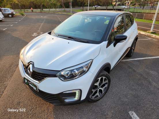RENAULT-CAPTUR-2018