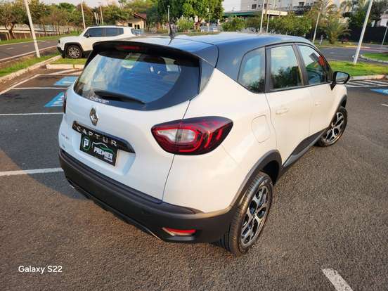RENAULT-CAPTUR-2018