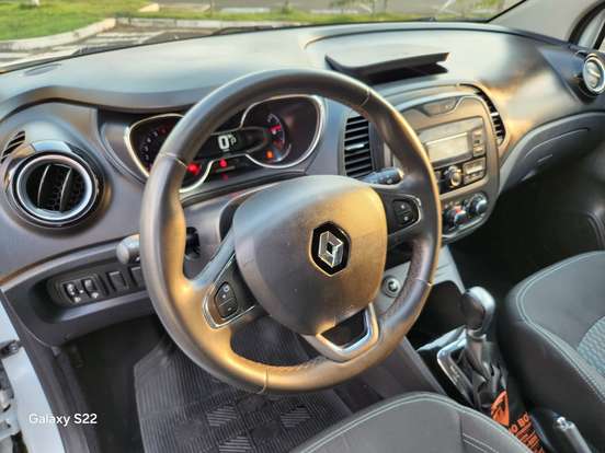 RENAULT-CAPTUR-2018