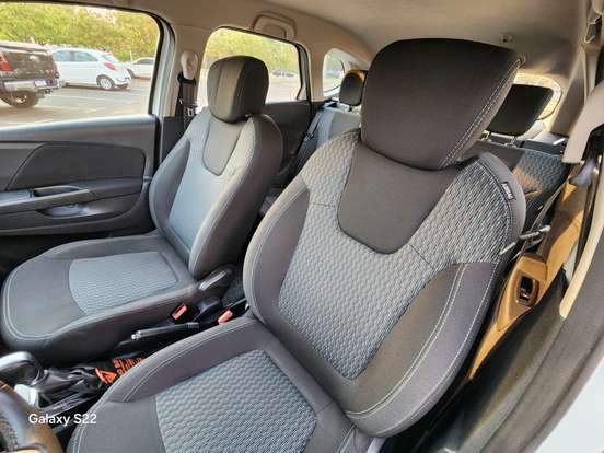 RENAULT-CAPTUR-2018