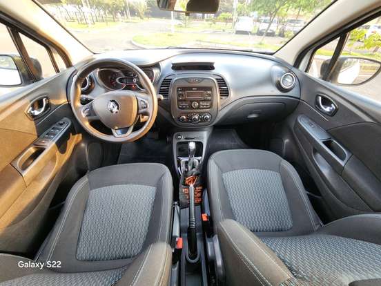 RENAULT-CAPTUR-2018