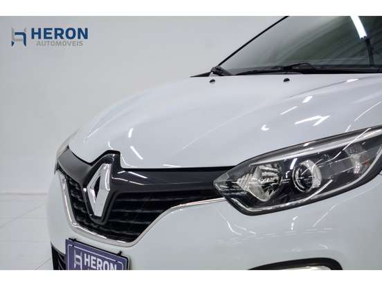 RENAULT-CAPTUR-2019