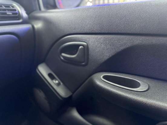 RENAULT-CLIO-2015
