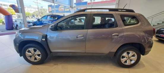 RENAULT-DUSTER-2025