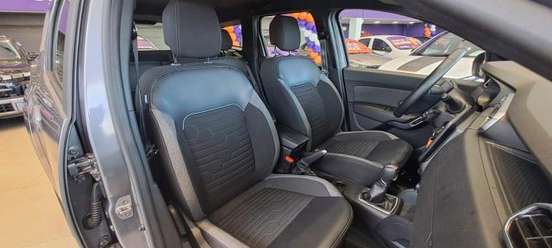 RENAULT-DUSTER-2025