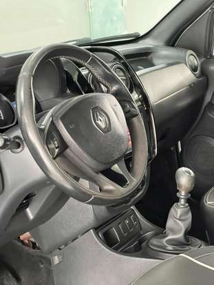RENAULT-DUSTER-2016