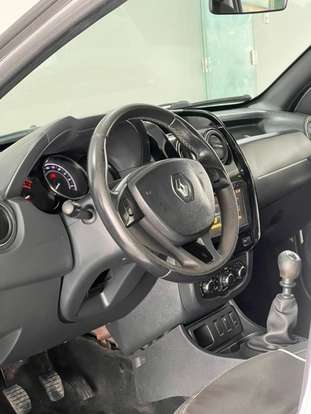 RENAULT-DUSTER-2016