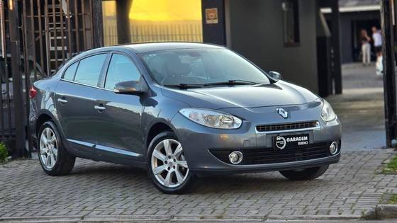 RENAULT FLUENCE 2.0 PRIVILÉGE 16V FLEX 4P AUTOMÁTICO