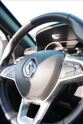 RENAULT-OROCH-2022