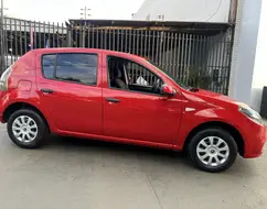 RENAULT SANDERO 1.0 AUTHENTIQUE 16V FLEX 4P MANUAL RENAULT SANDERO 1.0 AUTHENTIQUE 16V FLEX 4P MANUAL