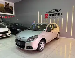 RENAULT SANDERO 1.0 AUTHENTIQUE 16V FLEX 4P MANUAL RENAULT SANDERO 1.0 AUTHENTIQUE 16V FLEX 4P MANUAL