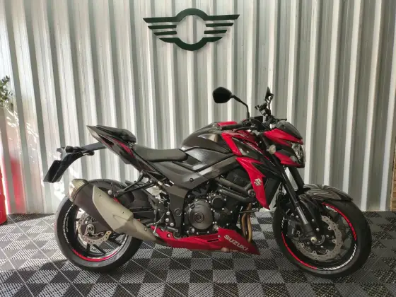 SUZUKI GSX-S750A 