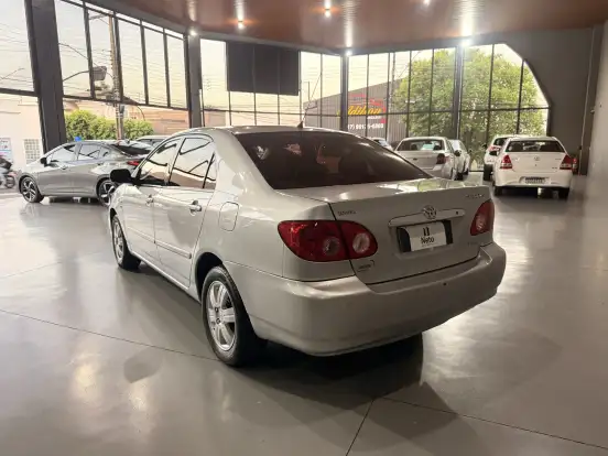 TOYOTA-COROLLA-2005