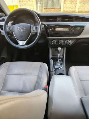 TOYOTA-COROLLA-2015