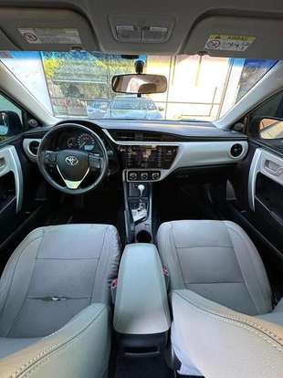 TOYOTA-COROLLA-2017