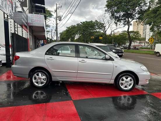 TOYOTA-COROLLA-1.8 SE-G 16V GASOLINA 4P AUTOMÁTICO TOYOTA-COROLLA-2003