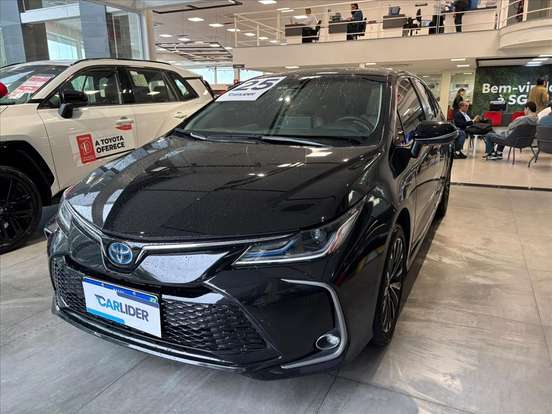 TOYOTA-COROLLA-2025