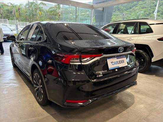 TOYOTA-COROLLA-2025