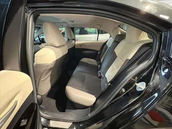 TOYOTA-COROLLA-2025