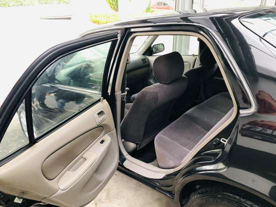 TOYOTA-COROLLA-1999