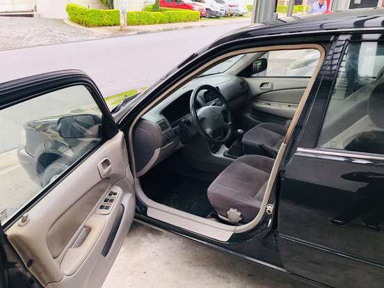 TOYOTA-COROLLA-1999