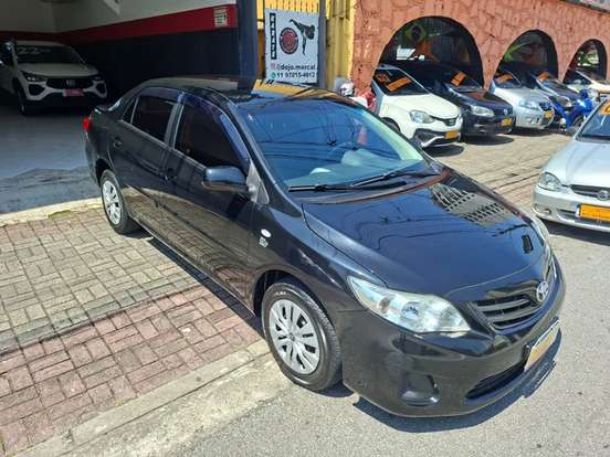 TOYOTA-COROLLA-2012