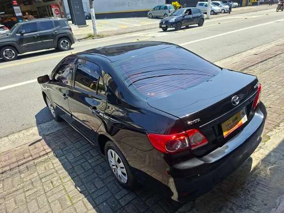 TOYOTA-COROLLA-2012